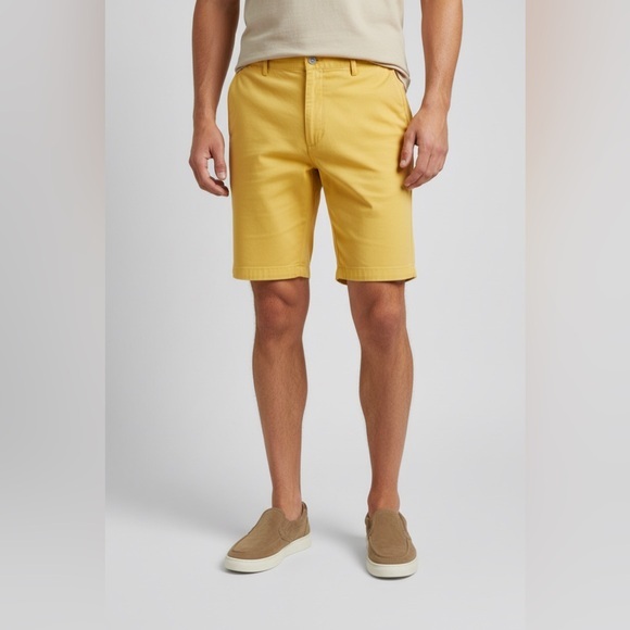 Vineyard Vines Other - Vineyard Vines Men's YellowFlat Front Shorts